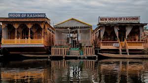 SRINAGAR, HOUSEBOAT TOUR PACKAGE